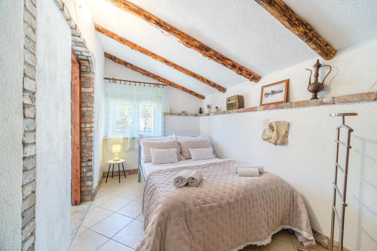 Holiday Home Gabelot Supetar Bagian luar foto