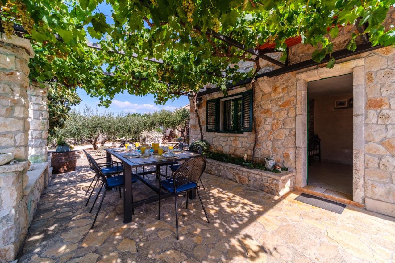 Holiday Home Gabelot Supetar Bagian luar foto
