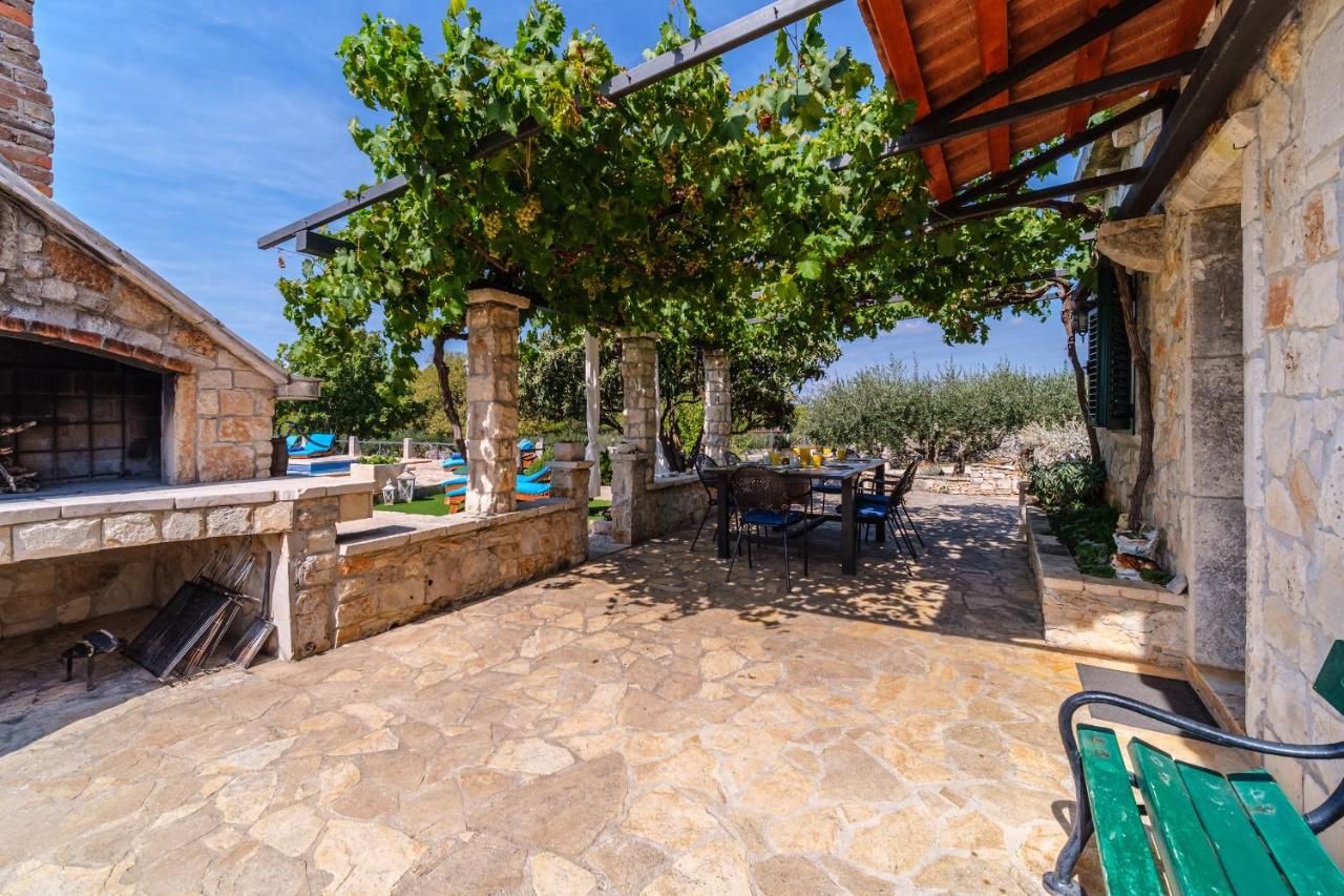 Holiday Home Gabelot Supetar Bagian luar foto