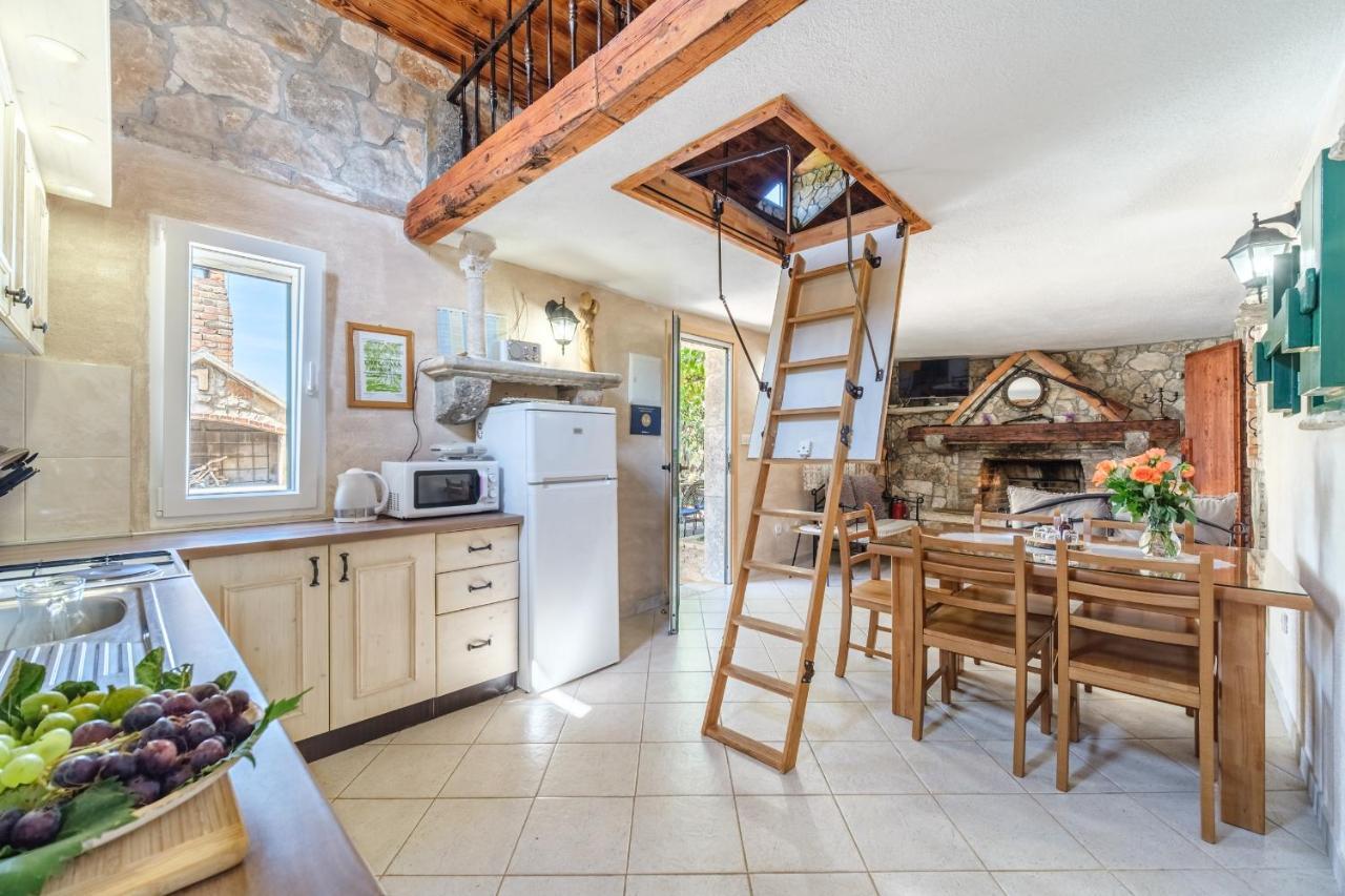Holiday Home Gabelot Supetar Bagian luar foto