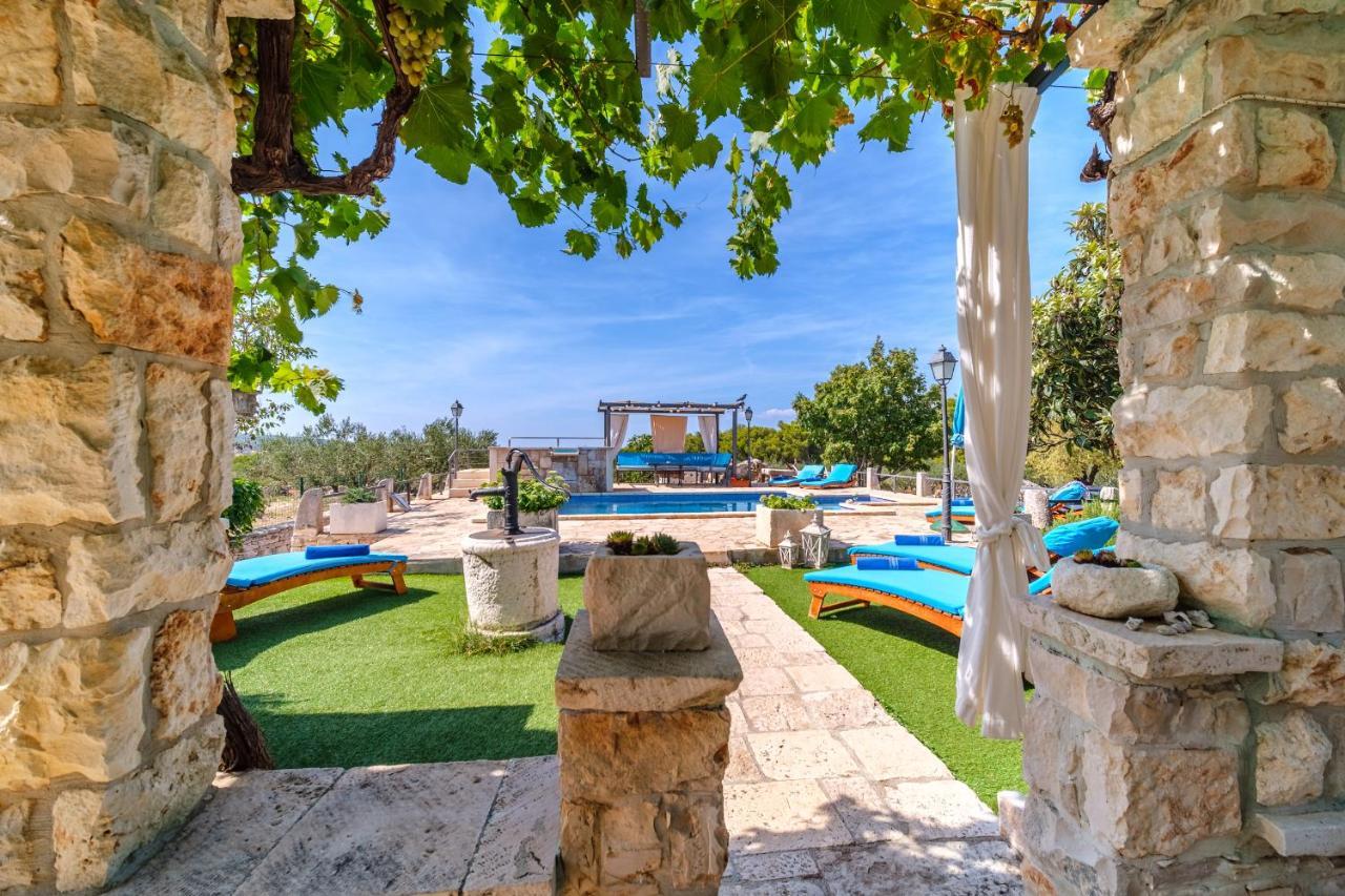 Holiday Home Gabelot Supetar Bagian luar foto