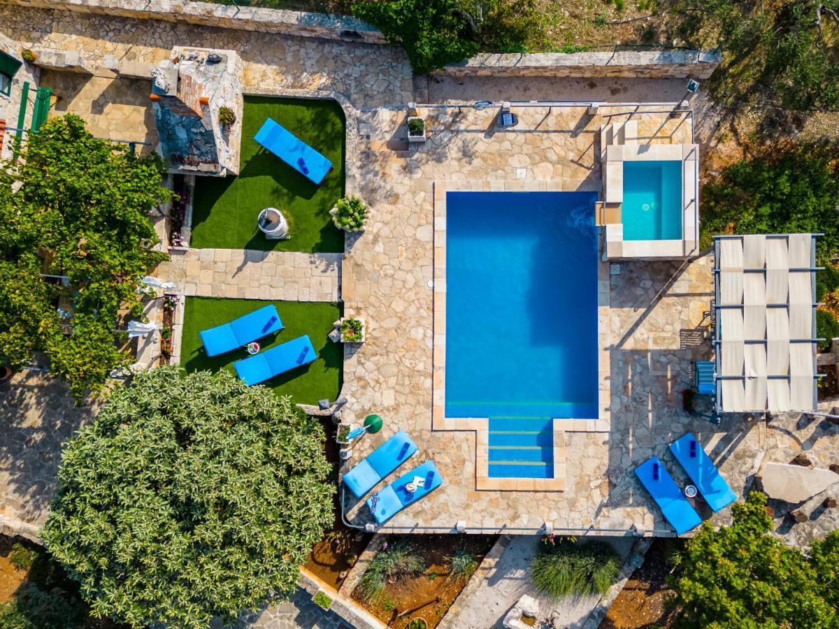 Holiday Home Gabelot Supetar Bagian luar foto